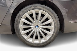 harmaa BMW 730 2016 kuva 11.
