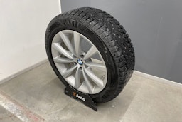 harmaa BMW 730 2016 kuva 14.