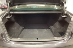 harmaa BMW 730 2016 kuva 15.