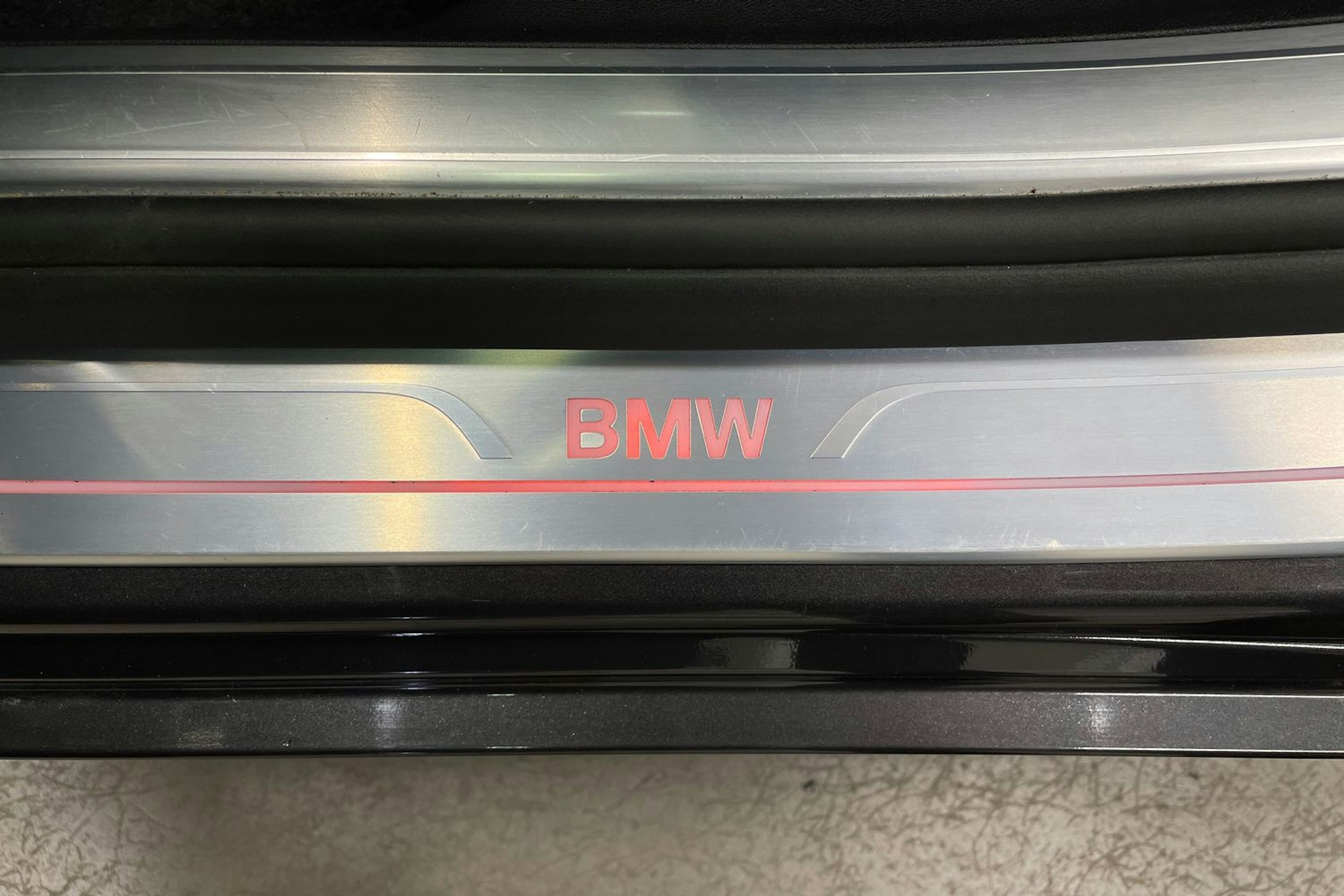 harmaa BMW 730 2016 kuva 41.