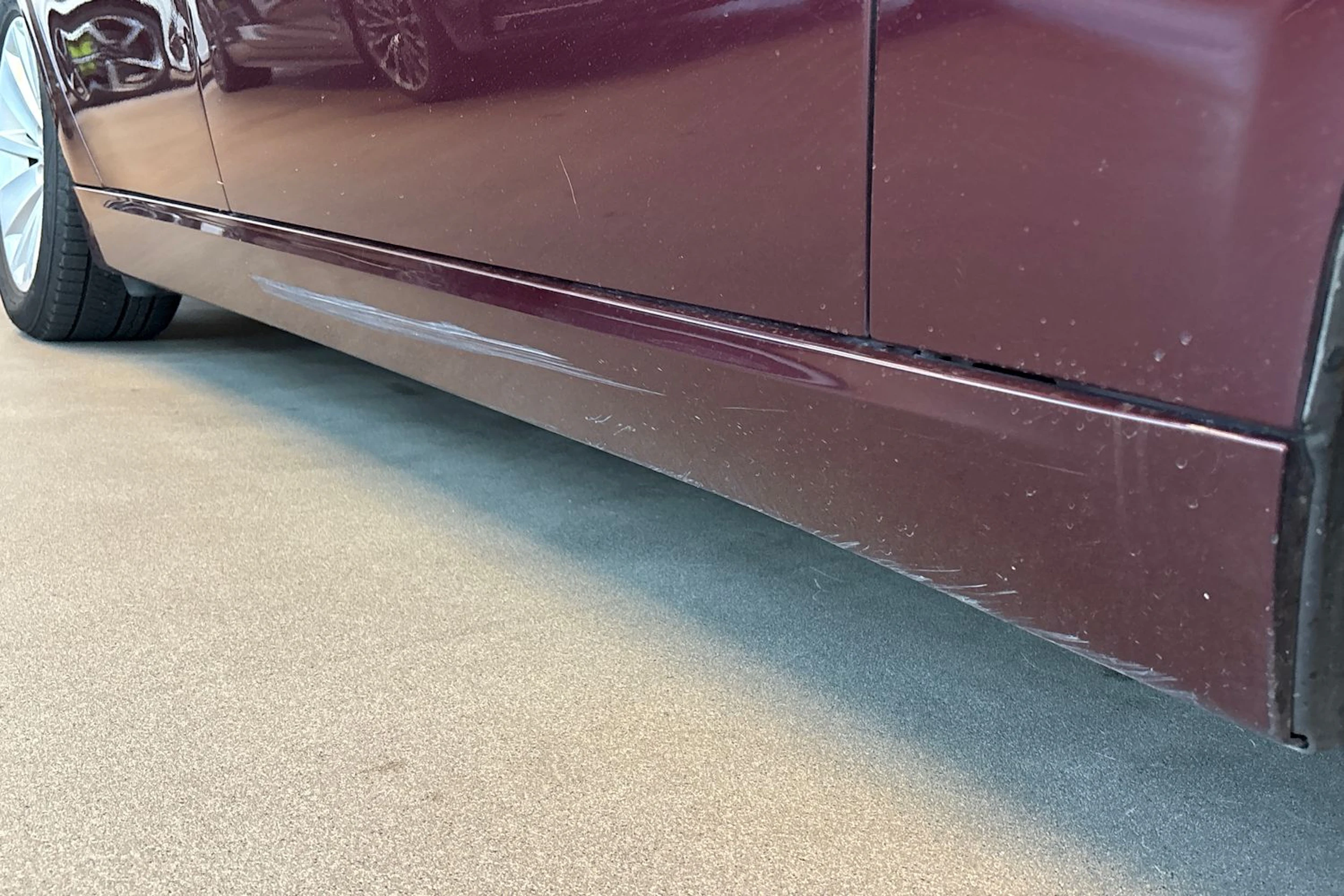 punainen BMW 740 2008 kuva 13.