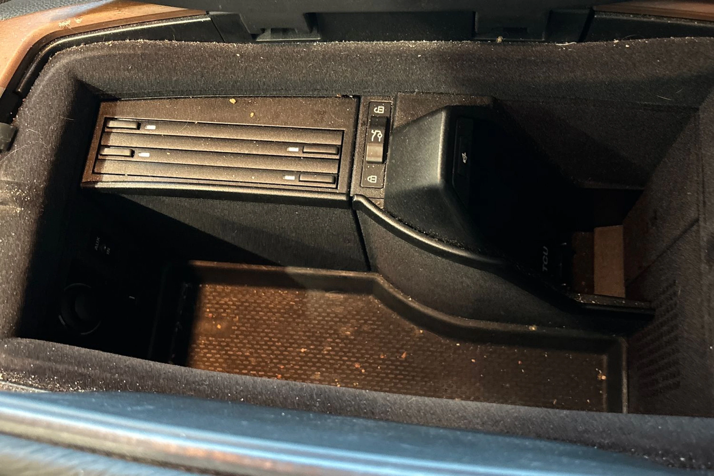punainen BMW 740 2008 kuva 31.