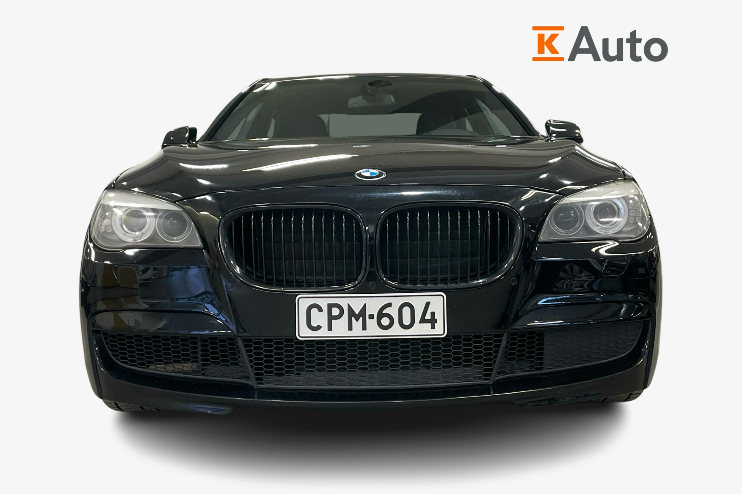 musta BMW 740 2010 kuva 4.