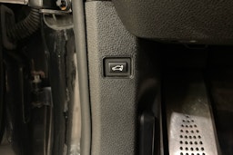 musta BMW 740 2010 kuva 15.
