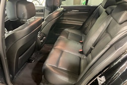 musta BMW 740 2010 kuva 33.
