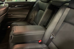 musta BMW 740 2010 kuva 36.