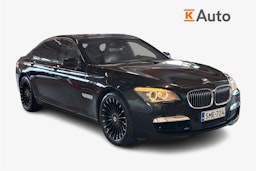 Musta BMW 740 2011 kuva 1.