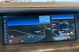 Musta BMW 740 2011 kuva 19.