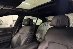 harmaa BMW 740 2011 kuva 5.