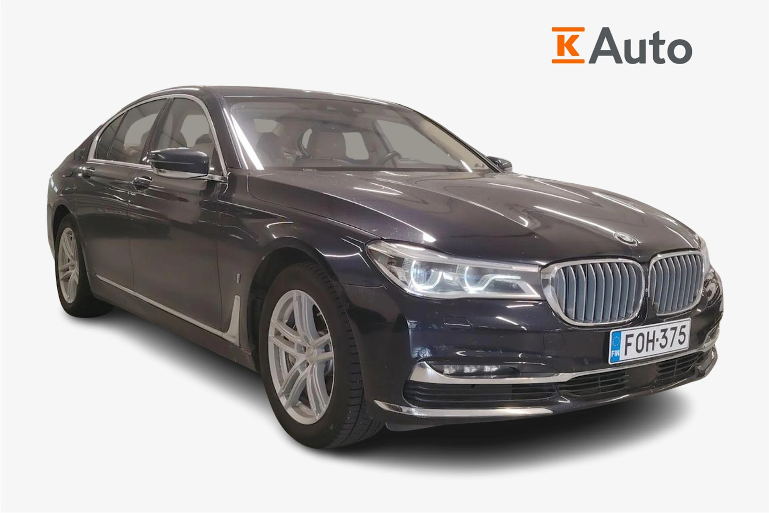 Sininen BMW 740 2017 kuva 1.