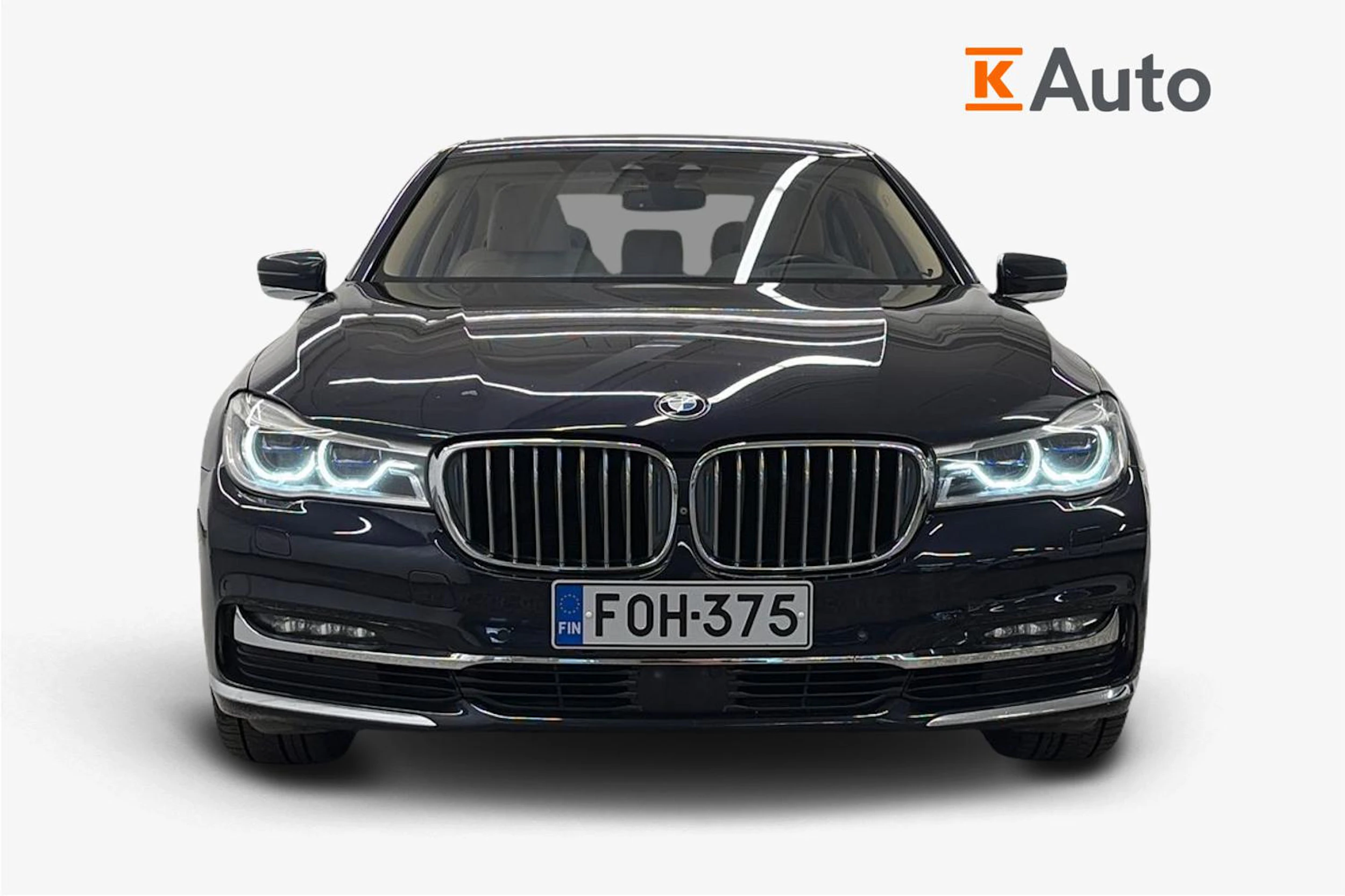 Sininen BMW 740 2017 kuva 4.