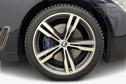 musta BMW 740 2017 kuva 9.