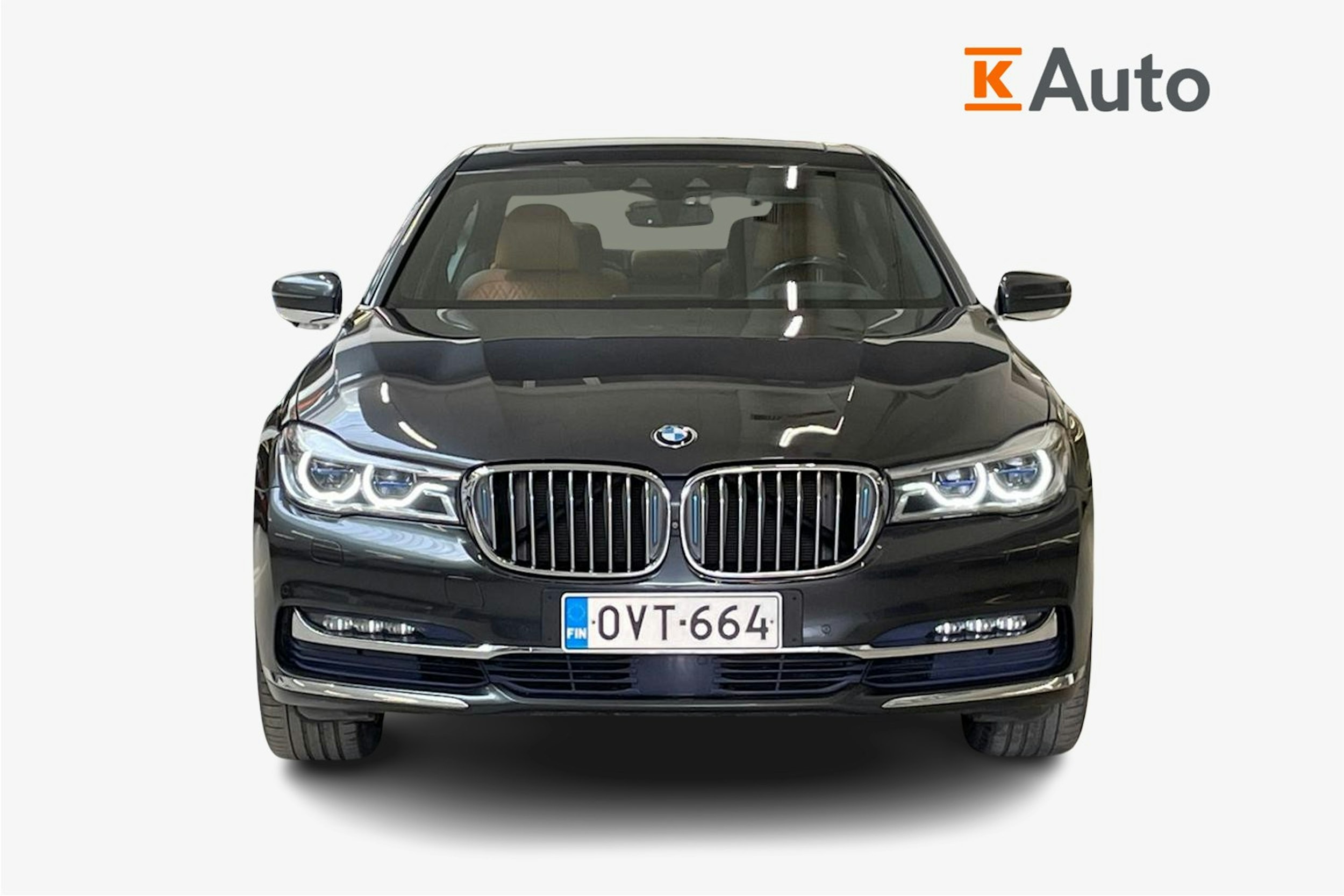harmaa BMW 740 2017 kuva 5.