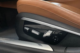 harmaa BMW 740 2017 kuva 17.