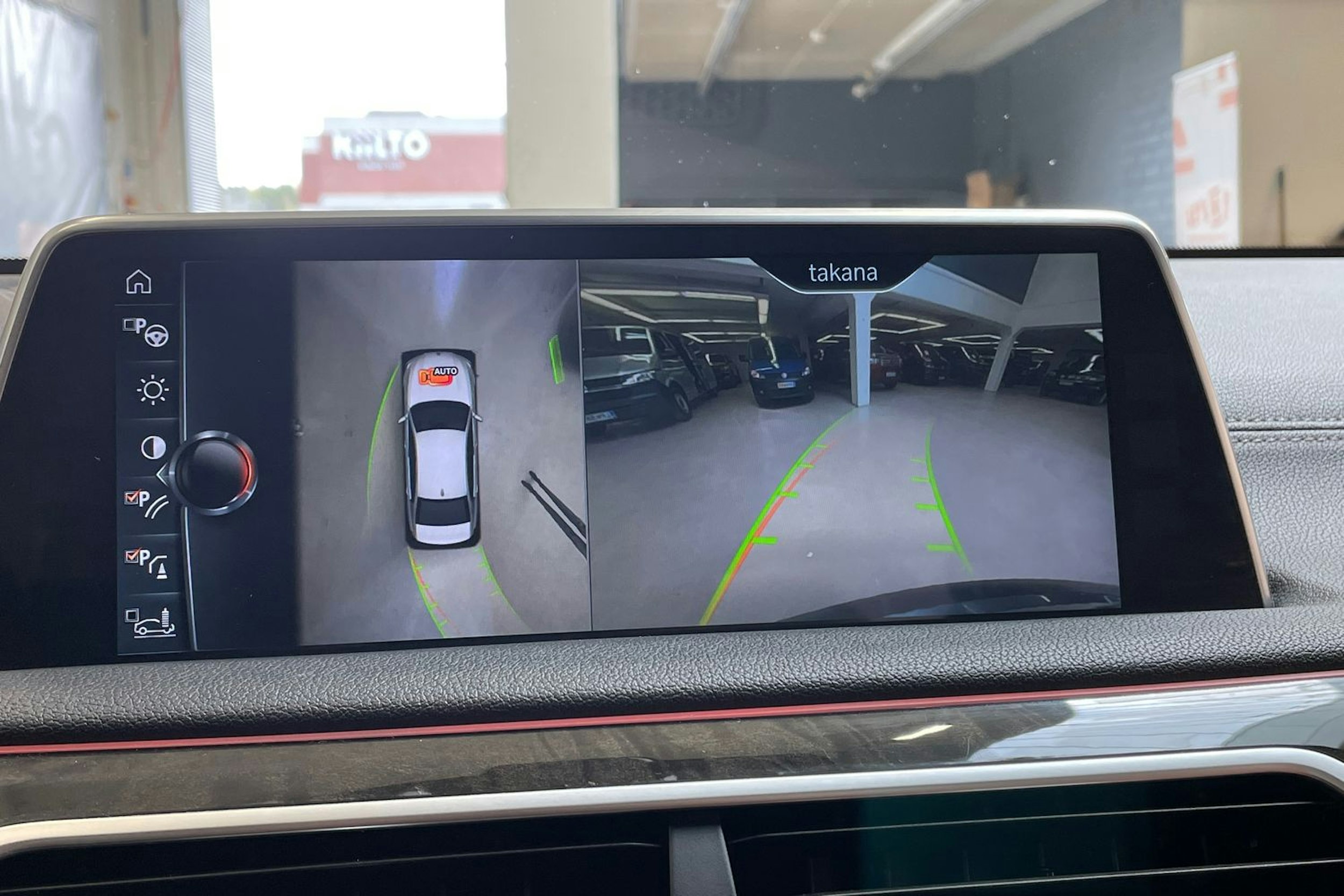 harmaa BMW 740 2017 kuva 30.