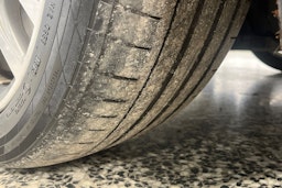 Musta BMW 740 2017 kuva 13.