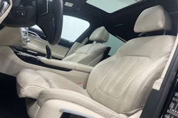 Musta BMW 740 2017 kuva 15.