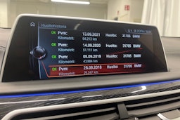 Musta BMW 740 2017 kuva 29.