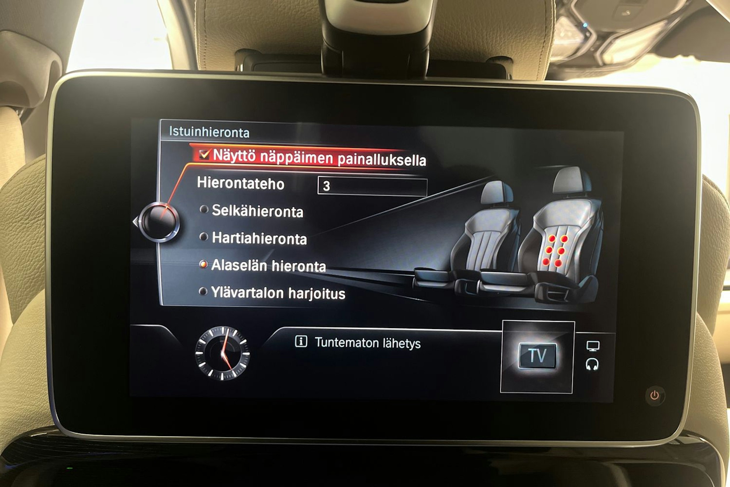 Musta BMW 740 2017 kuva 35.