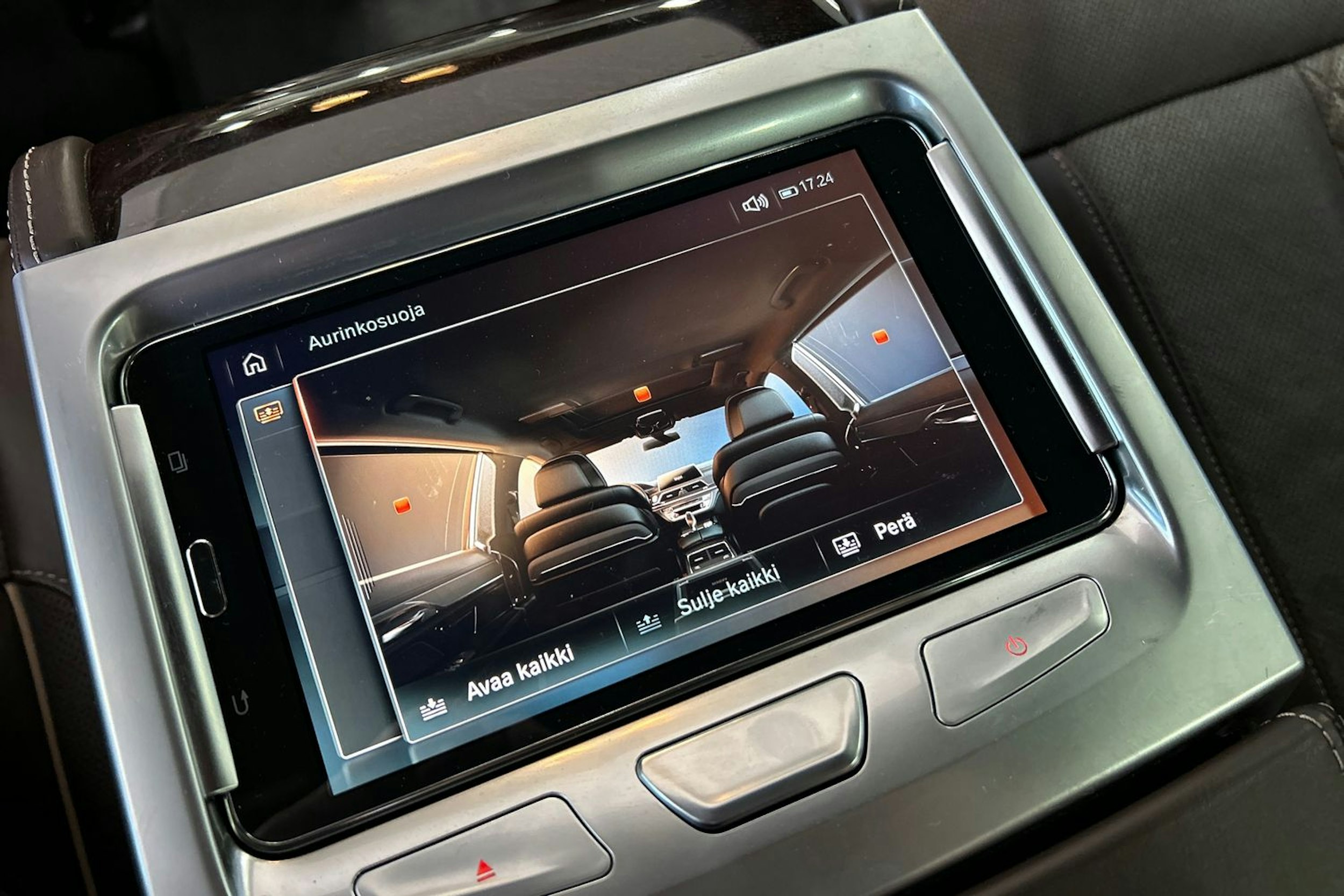 valkoinen BMW 740 2017 kuva 22.