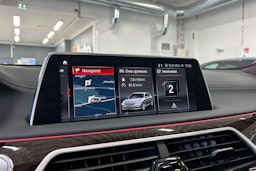 valkoinen BMW 740 2017 kuva 32.