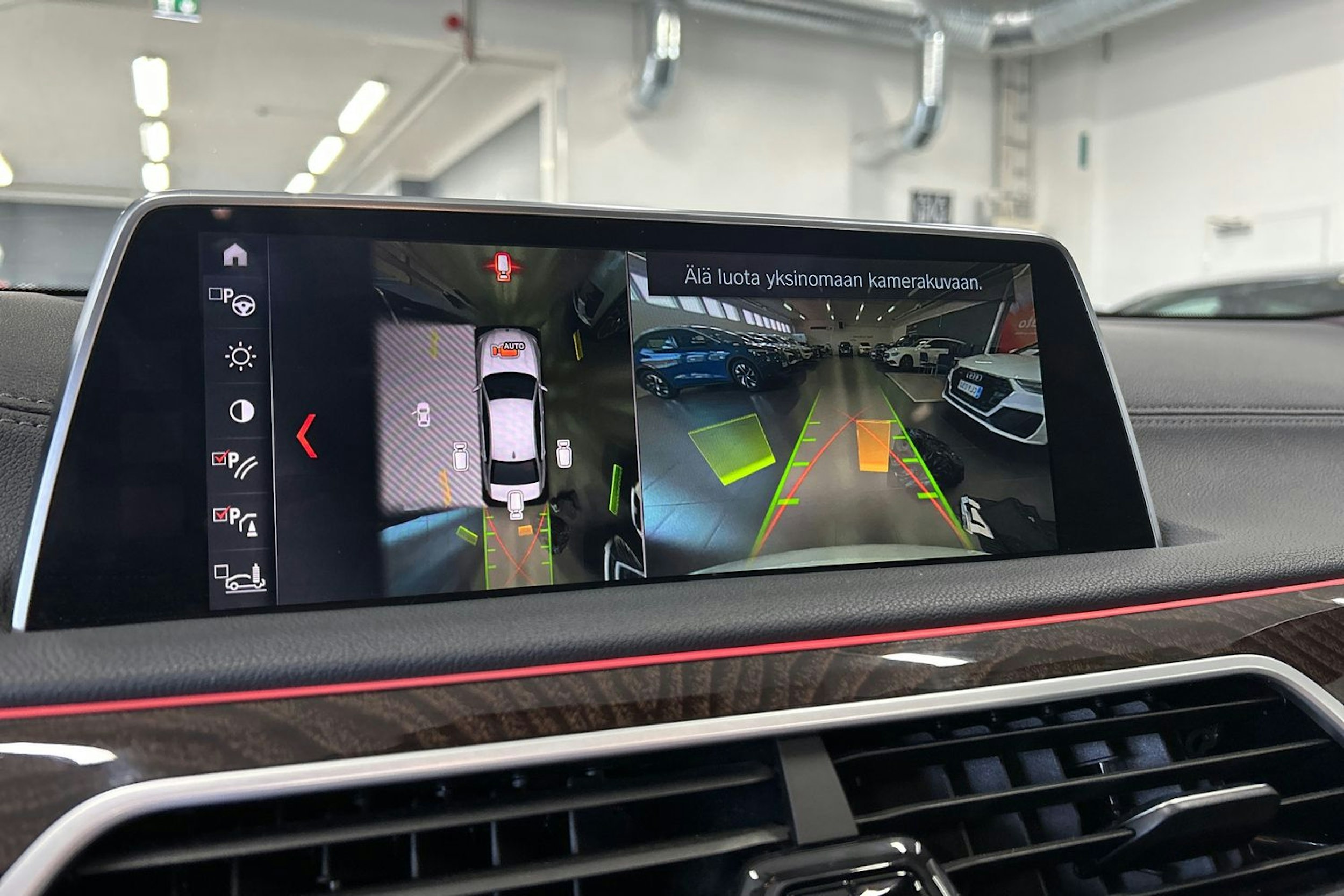 valkoinen BMW 740 2017 kuva 34.