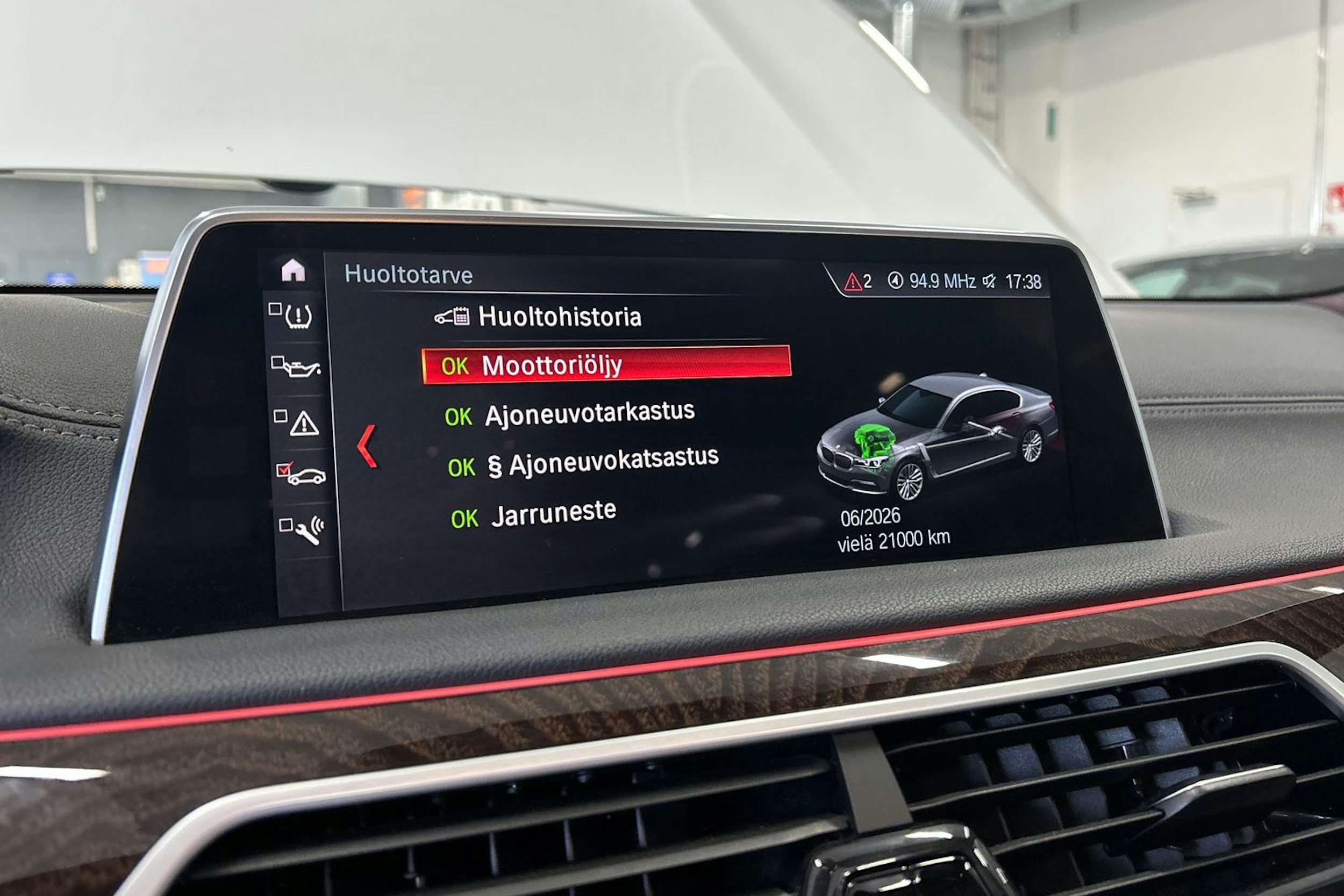 valkoinen BMW 740 2017 kuva 35.