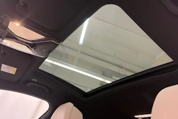 sininen BMW 740 2017 kuva 38.