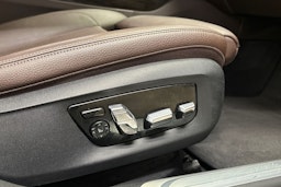 musta BMW 740 2017 kuva 15.