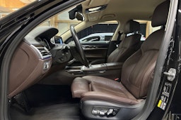 musta BMW 740 2017 kuva 18.