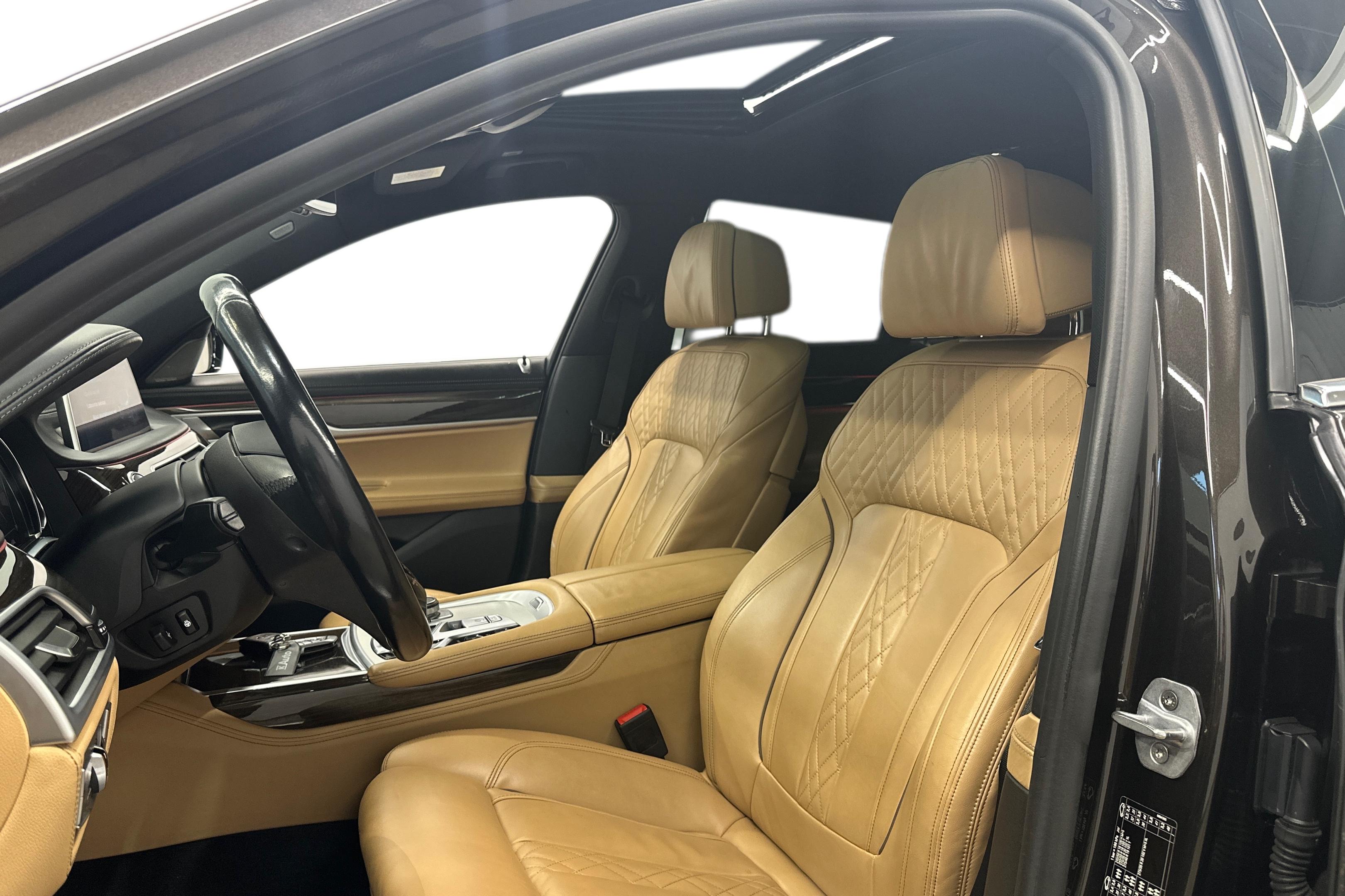 BMW 740 2018, kuva 6/11