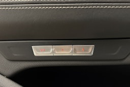 harmaa BMW 740 2018 kuva 15.