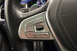 harmaa BMW 740 2018 kuva 22.