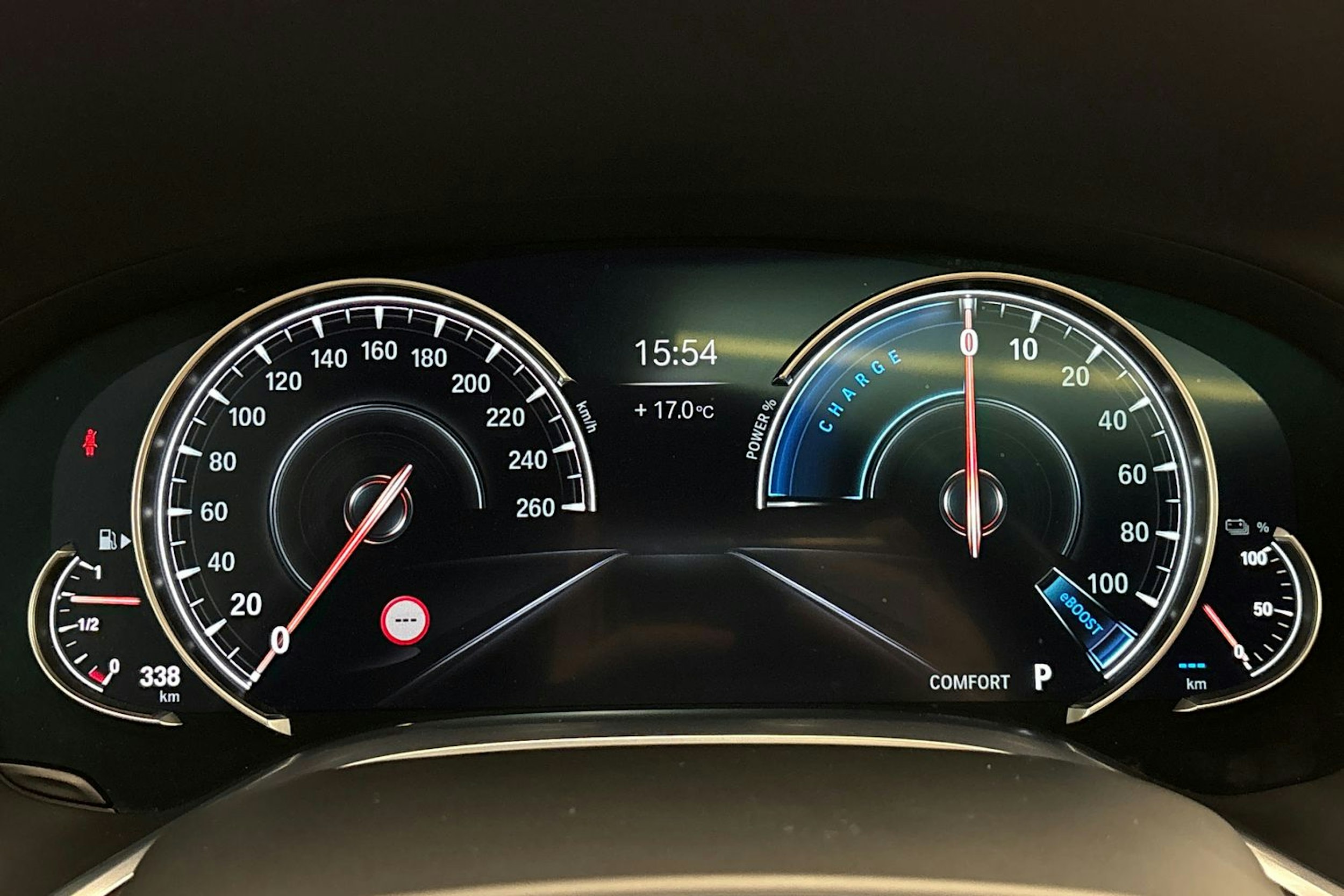 harmaa BMW 740 2018 kuva 25.