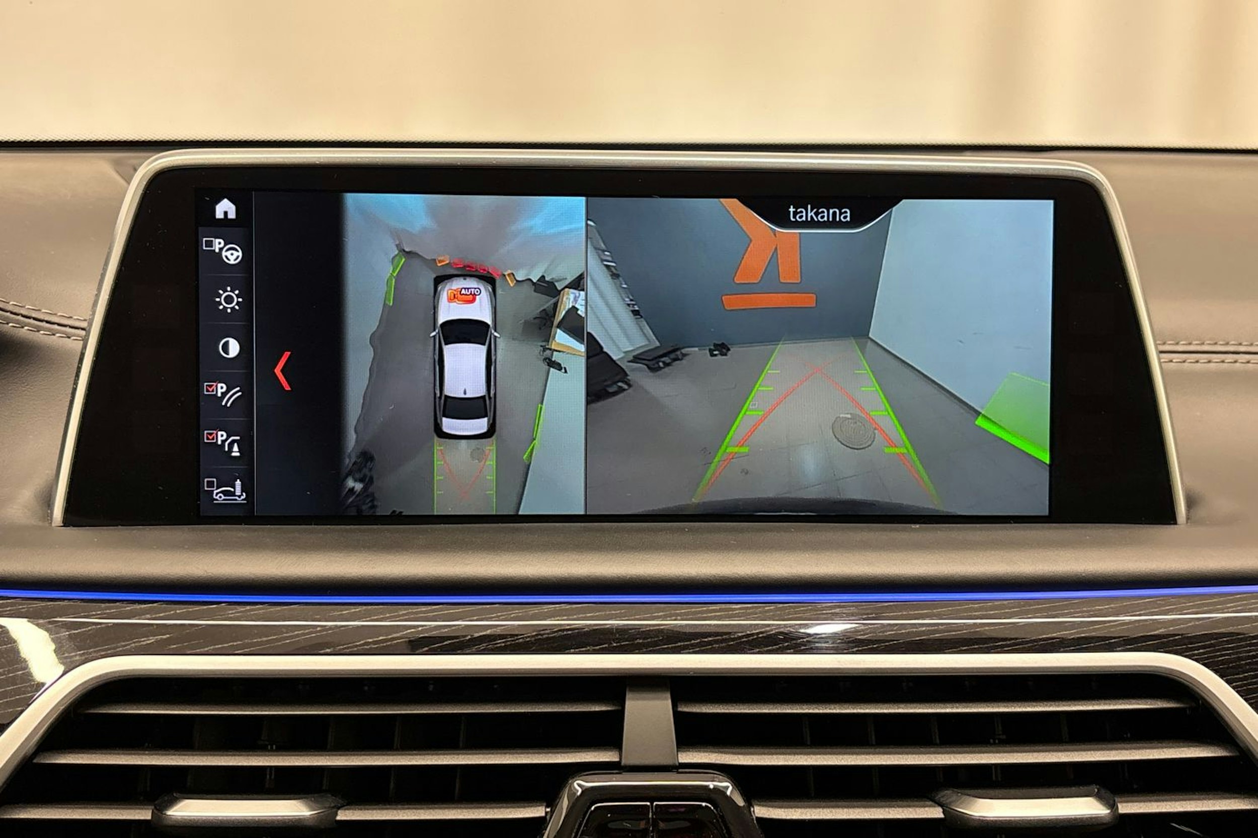 harmaa BMW 740 2018 kuva 29.