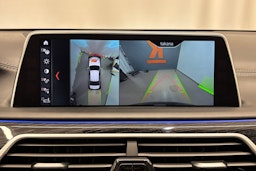 harmaa BMW 740 2018 kuva 29.