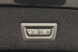 harmaa BMW 740 2018 kuva 32.