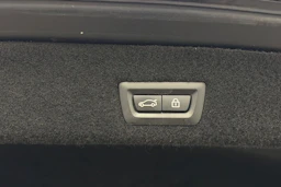 Musta BMW 740 2018 kuva 18.