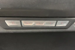 Musta BMW 740 2018 kuva 20.
