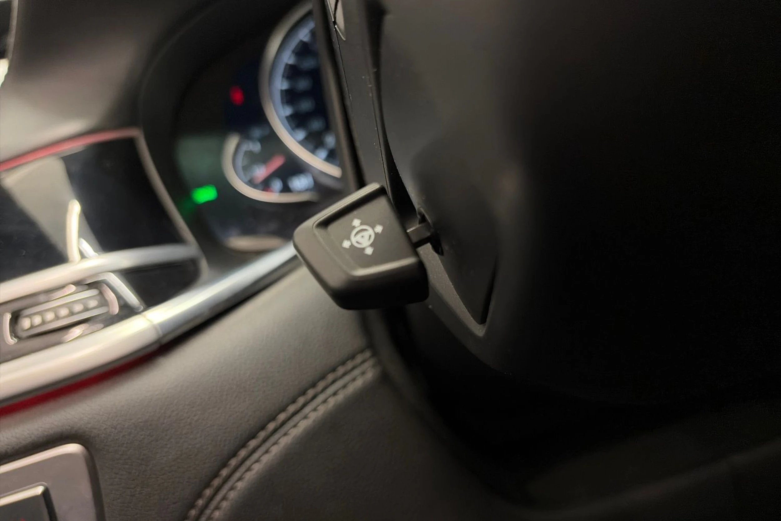 Musta BMW 740 2018 kuva 29.