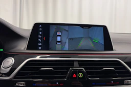 Musta BMW 740 2018 kuva 31.