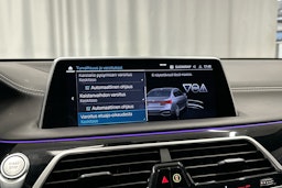 Harmaa BMW 745 2019 kuva 16.
