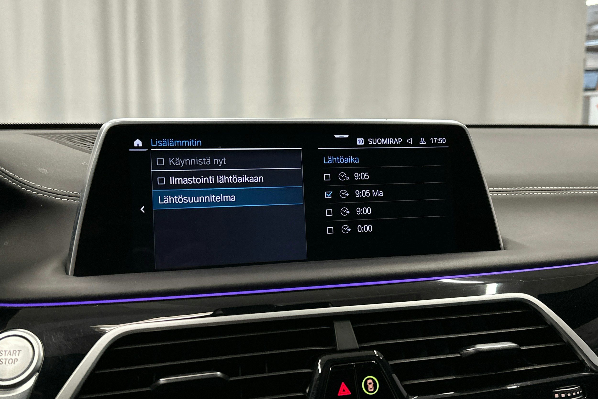 Harmaa BMW 745 2019 kuva 21.