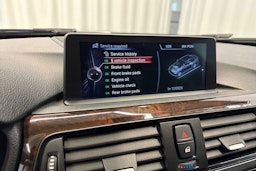 sininen BMW 335 2013 kuva 25.