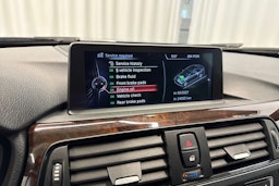 sininen BMW 335 2013 kuva 26.