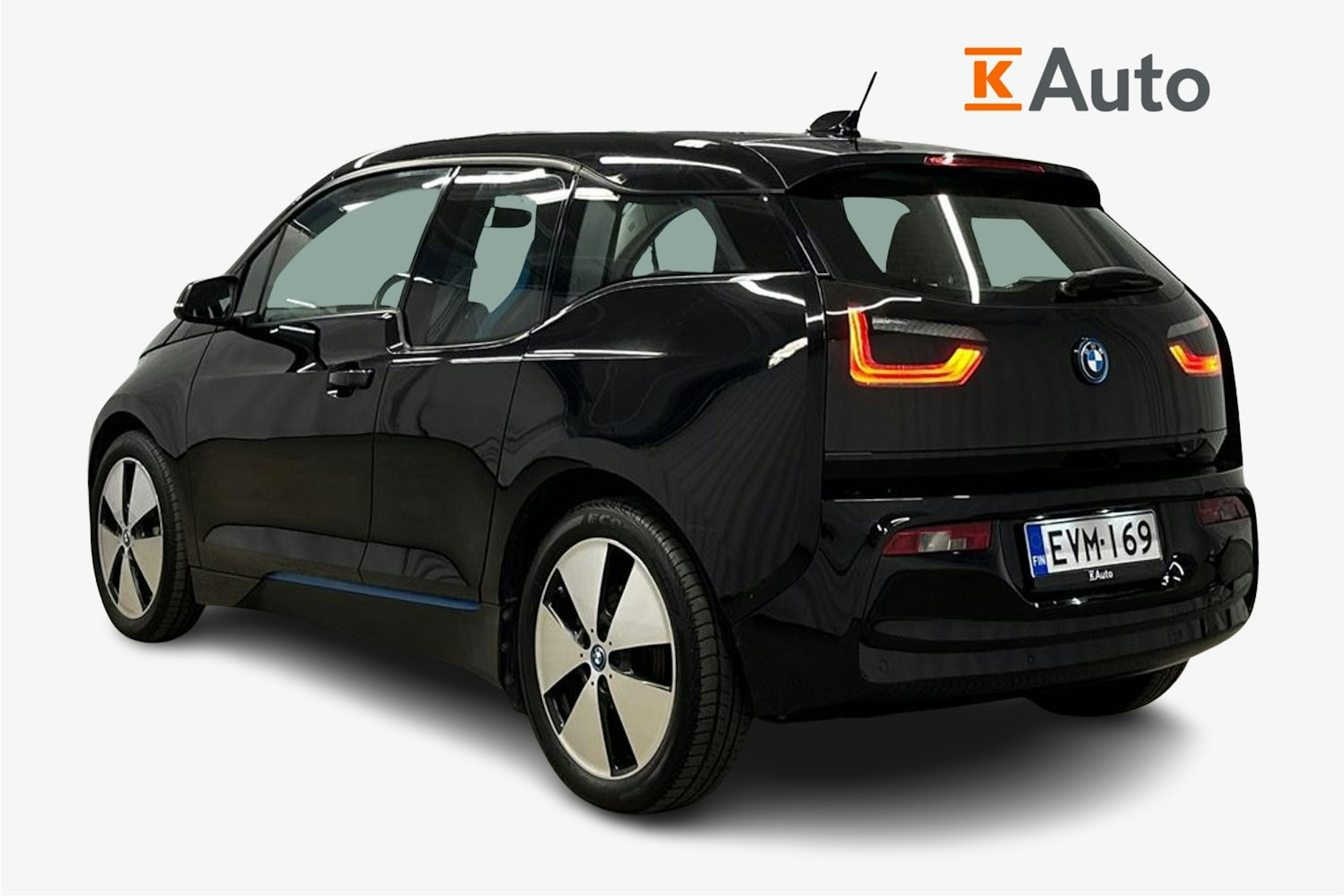 musta BMW i3 2018 kuva 2.