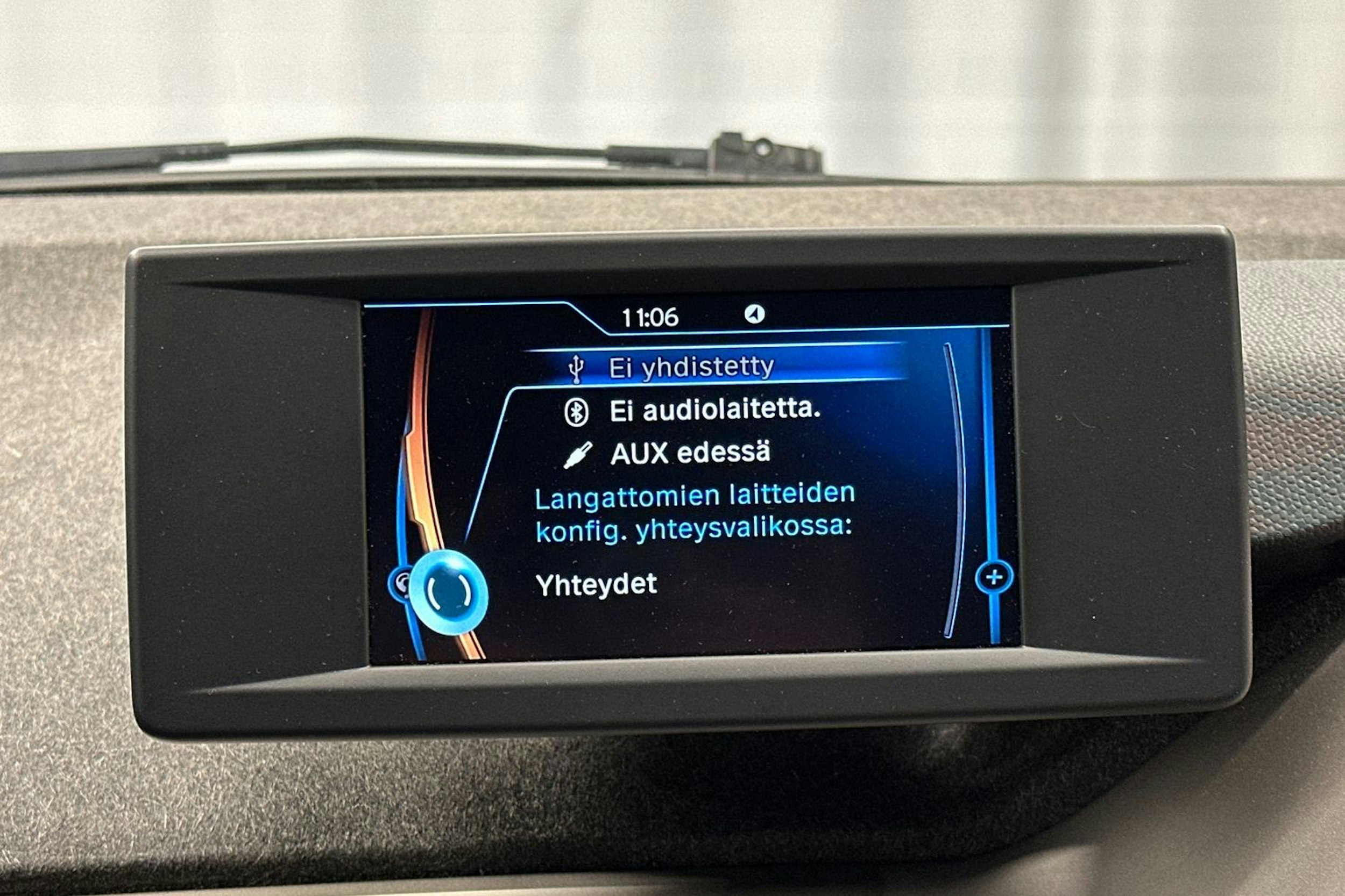 musta BMW i3 2018 kuva 21.
