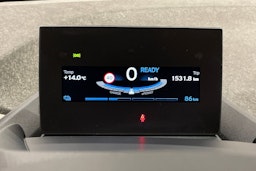 Punainen BMW i3 2019 kuva 16.