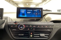 Punainen BMW i3 2019 kuva 19.