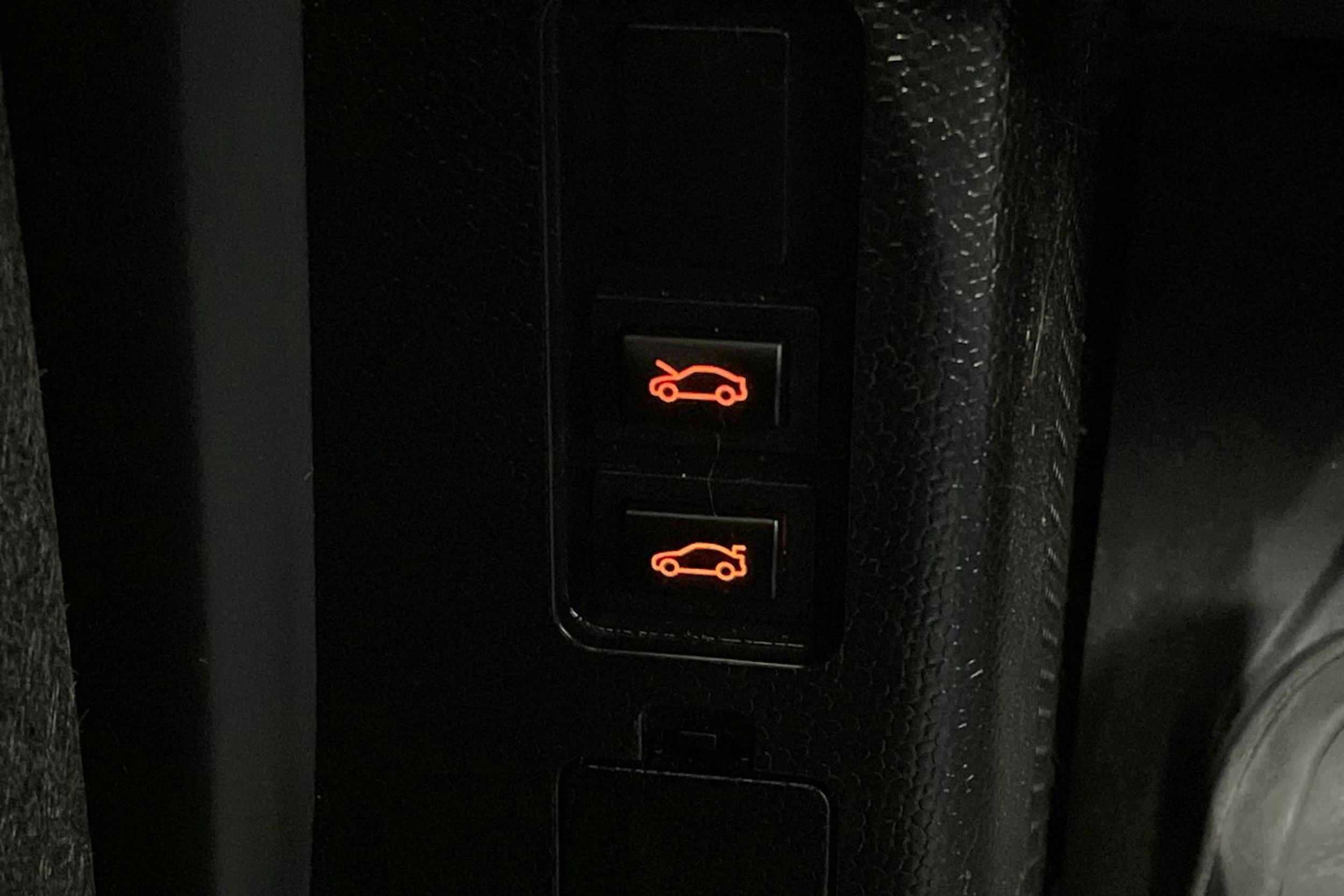 Punainen BMW i3 2019 kuva 22.